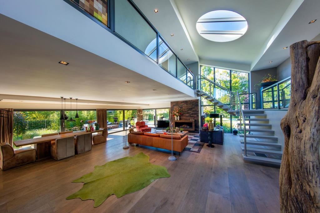 Wit gerookt eiken brede planken houten vloer