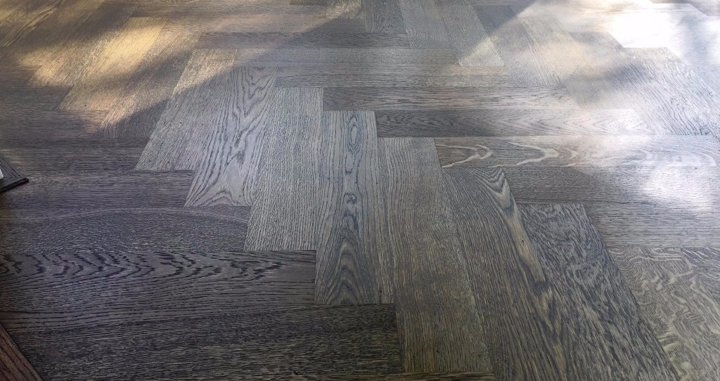 Houten vloer gekleurd